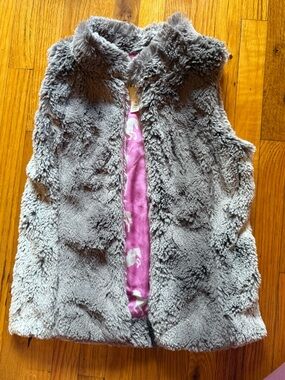 Cozy Gray Faux Fur Vest with Pink Lining